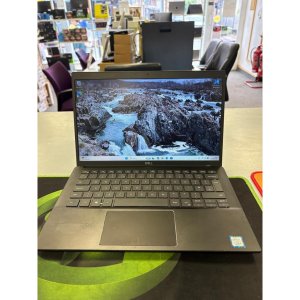 Dell Latitude 3301 Core i5 8265u 8gb Memory 120gb SSD 13.3In FHD Screen