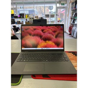 Dell Latitude 3550 13th Gen Core i5 1335u 16gb Meemory 512gb SSD 15.6In FHD Screen
