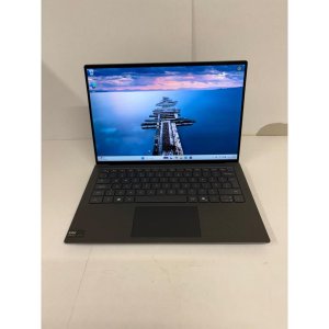 Dell Precision 5490 Core Ultra 9 64gb 1TB SSD RTX 3000 Ada 14.2In QHD+ Touchscreen