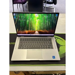 Dell Latitude 9520 Core i7 11th 1185G7 16gb Memory 500gb SSD 15.6In FHD Screen