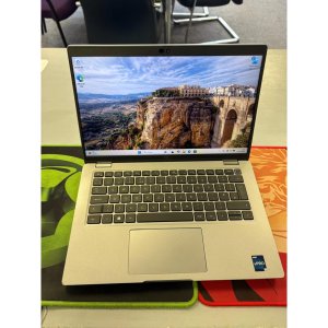 Dell Latitude 5430 Core i5 12th 1235u 16gb Memory 256gb SSD 14.2In FHD Screen