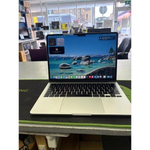 Apple MacBook Air 13 A3113 Silver M3 Processor 24gb Memory 512gb SSD 13.3In Retina Display