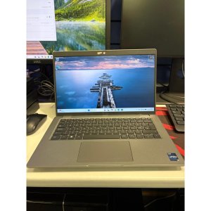 Dell Latitude 5440 Core i5 1350P 16gb Memory 512gb SSD 14.2In FHD Screen