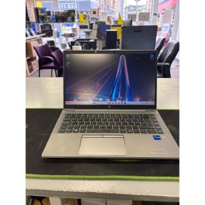 HP ZBook Firefly 14 G8 Core i7 1165G7 16gb Memory 512gb SSD 4gb Quadro T500 14.2In FHD Screen