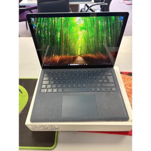 Microsoft Surface Laptop 3 Core i7 1065G7 16gb Memory 256gb SSD 13.5In Touchscreen