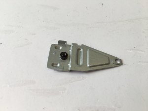Lenovo Ideapad 5 15ARE05 SSD caddy clip bracket EC166000200 (O44)